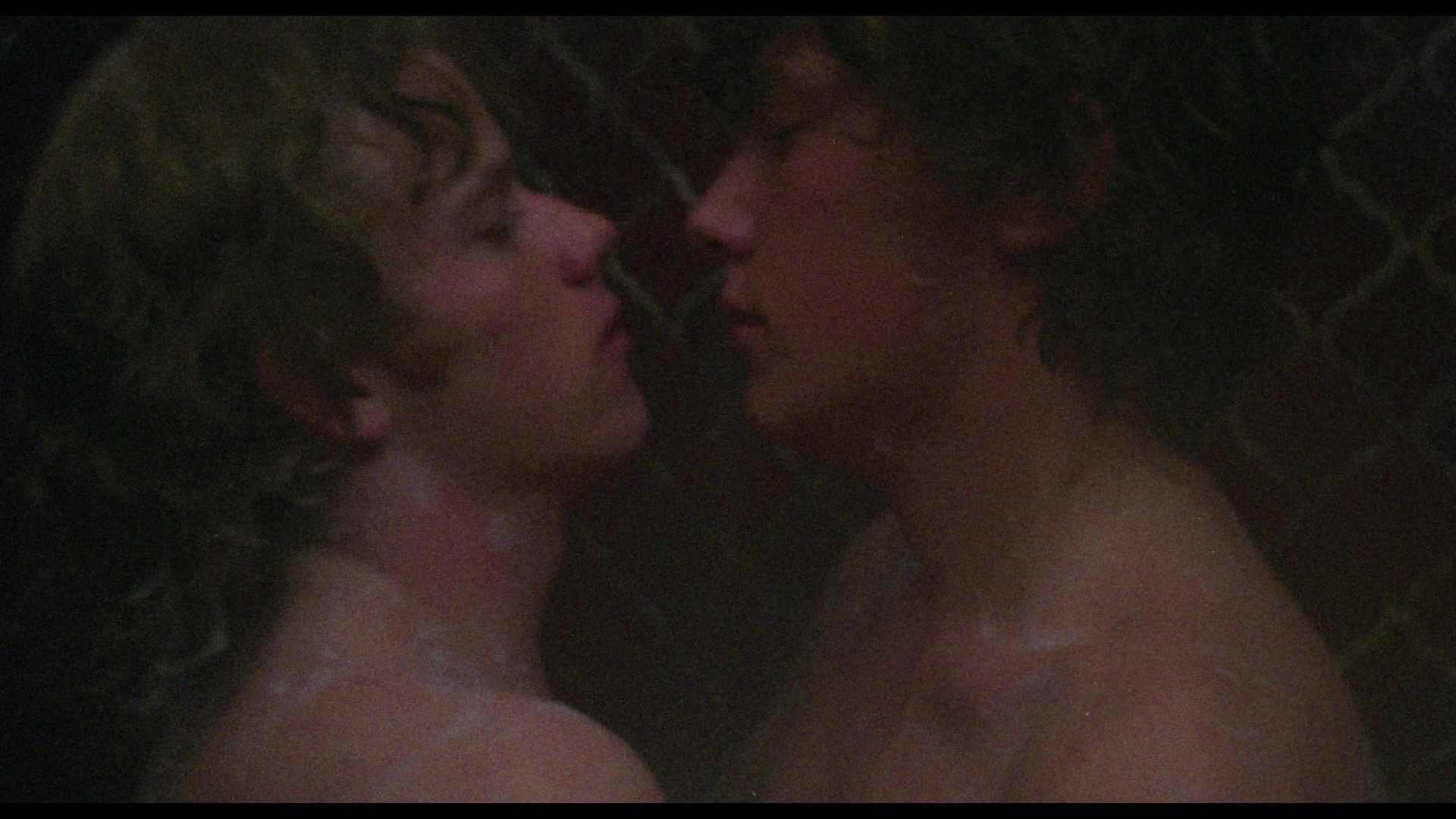 周末沐浴 Saturday Night at the Baths‎ (1975)